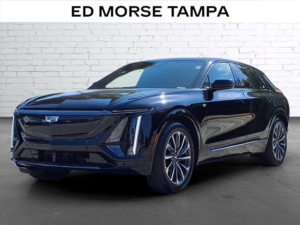 2024 Cadillac LYRIQ Sport — photo 1 of 20