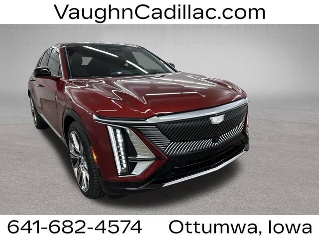 2025 Cadillac LYRIQ — photo 1 of 7