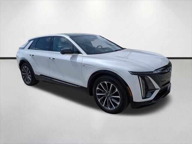 2024 Cadillac LYRIQ Sport 1 — photo 1 of 13