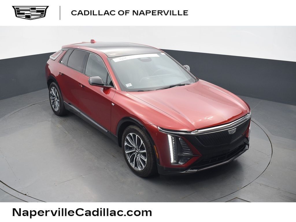 2024 Cadillac LYRIQ — photo 1 of 7
