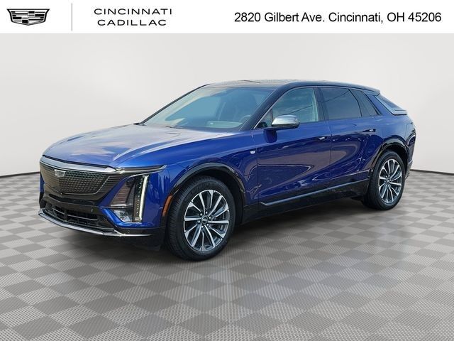 2024 Cadillac LYRIQ — photo 1 of 7