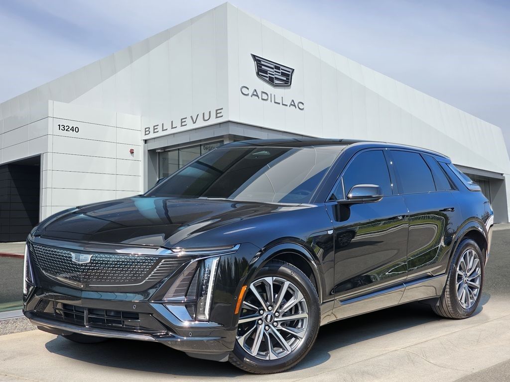 2024 Cadillac LYRIQ — photo 1 of 7