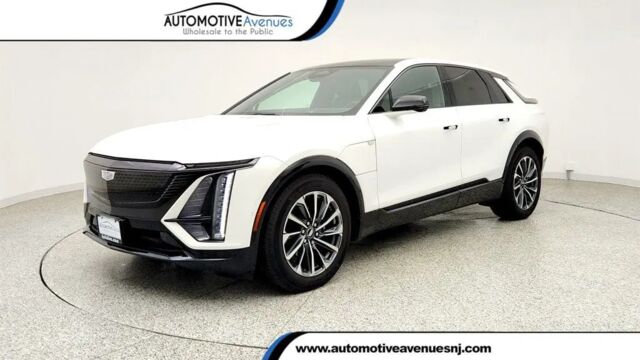 2024 Cadillac LYRIQ Sport 1