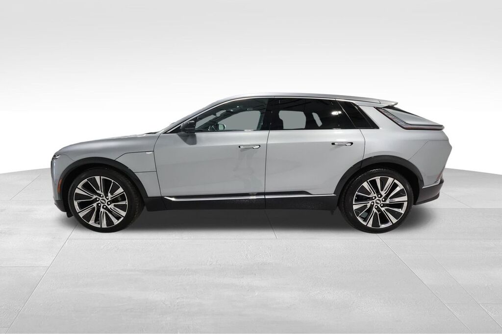 2026 Cadillac LYRIQ — photo 1 of 7
