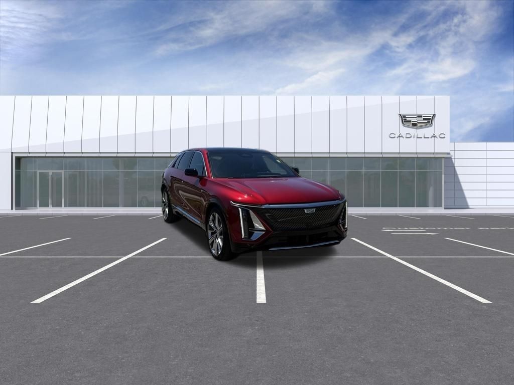 2025 Cadillac LYRIQ — photo 1 of 7