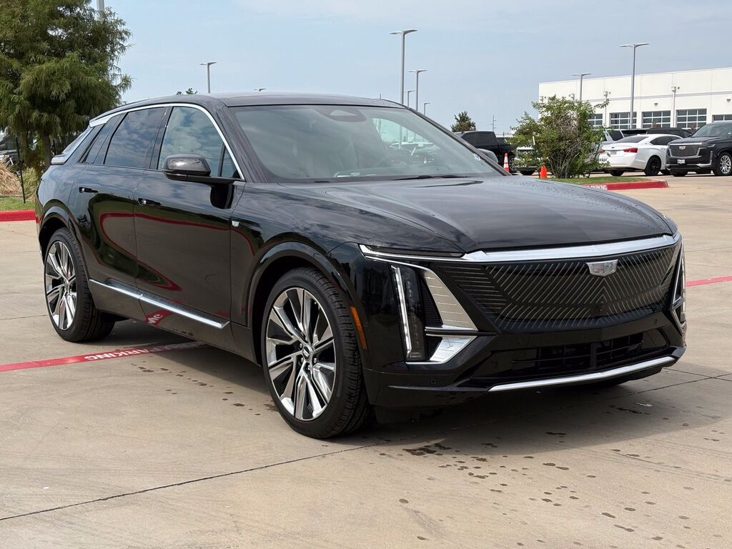 2026 Cadillac LYRIQ — photo 1 of 7