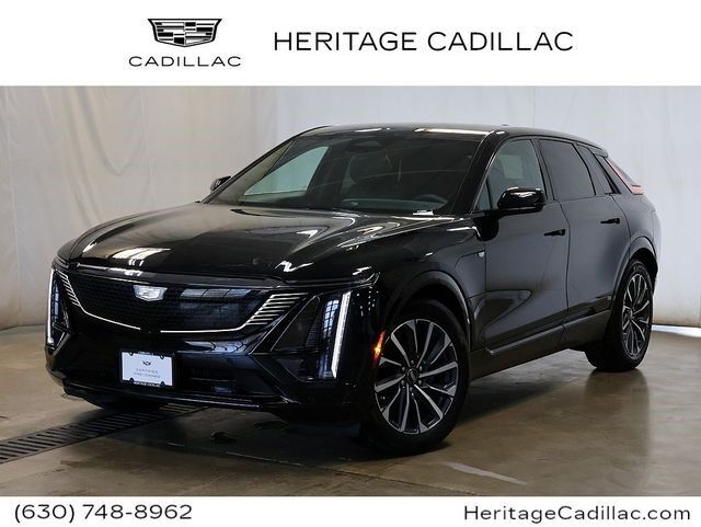 2024 Cadillac LYRIQ — photo 1 of 7