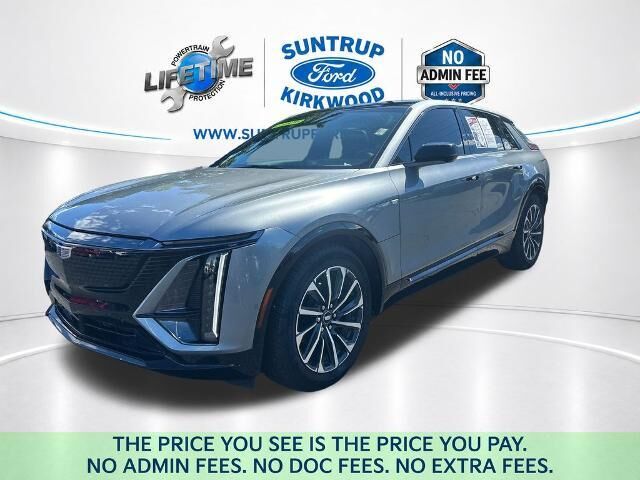 2024 Cadillac LYRIQ Sport 1