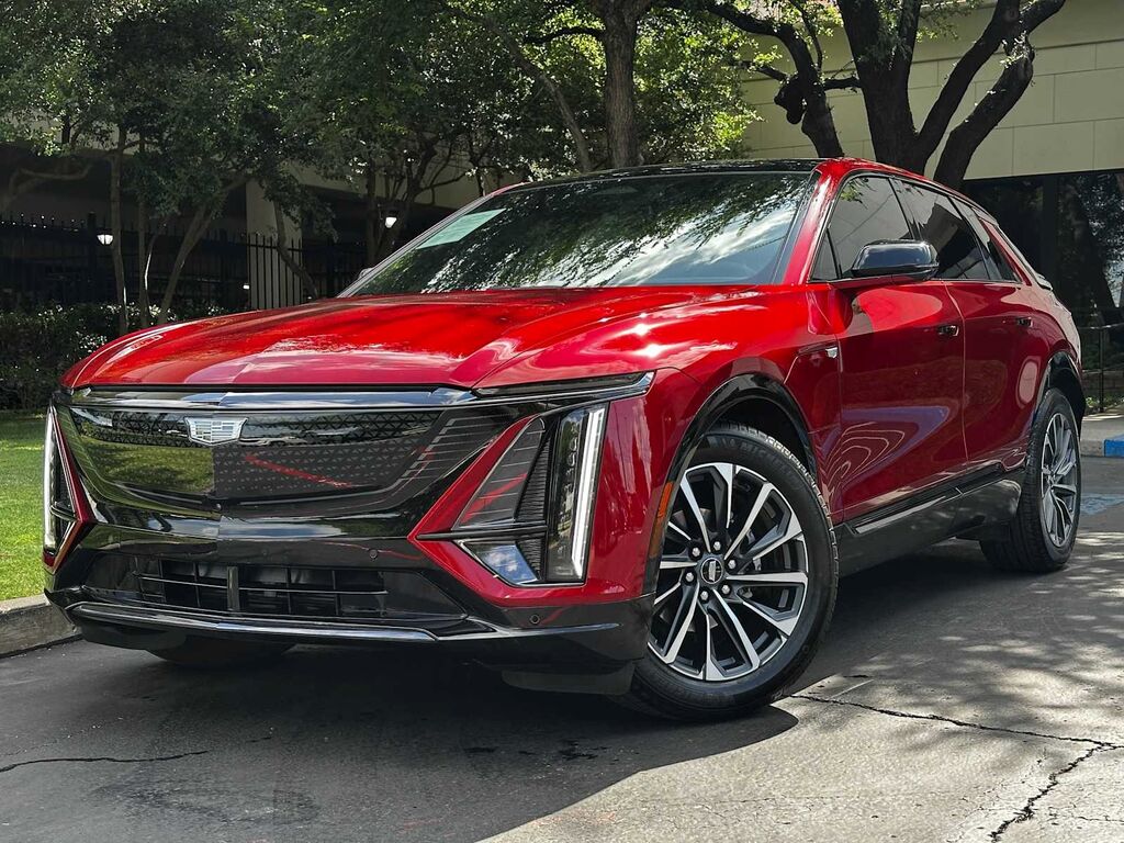 2026 Cadillac LYRIQ — photo 1 of 7