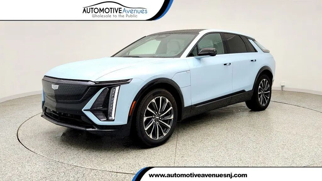 2026 Cadillac LYRIQ Sport — photo 1 of 13