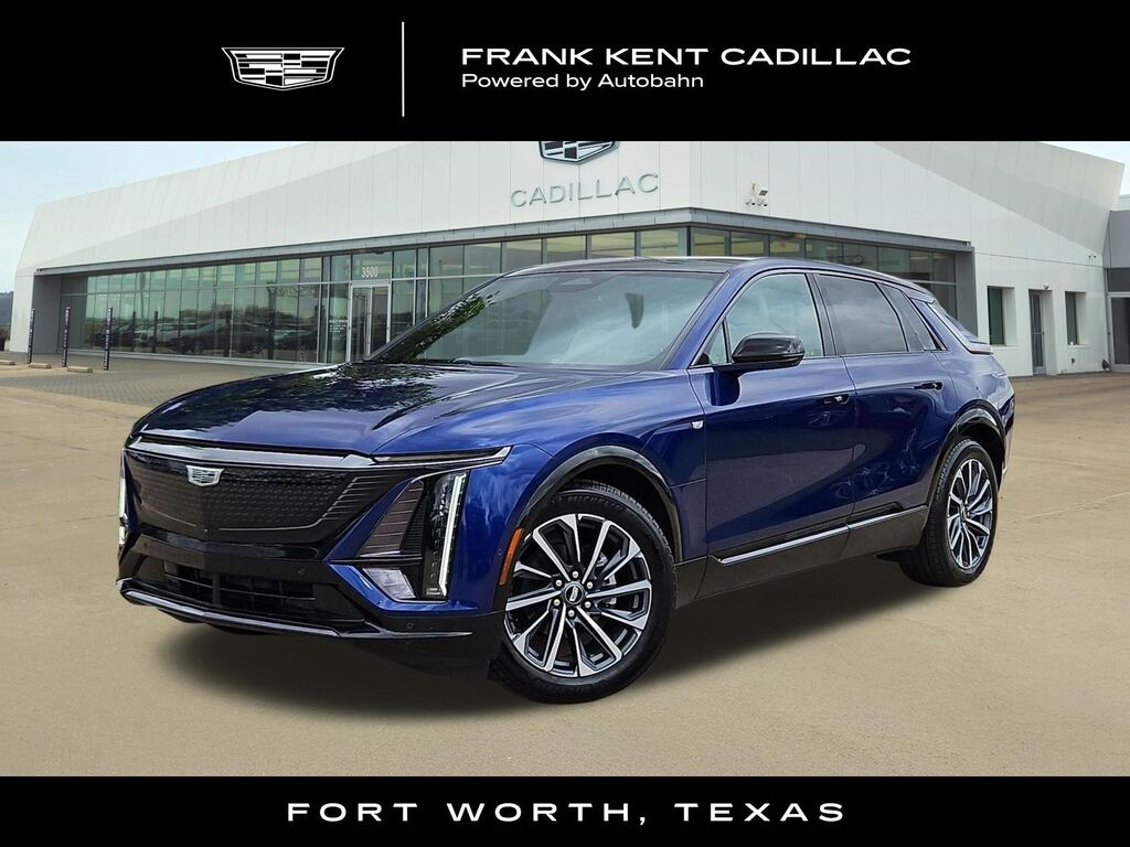 2024 Cadillac LYRIQ — photo 1 of 7