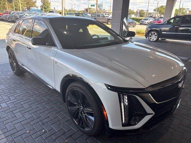 2024 Cadillac LYRIQ