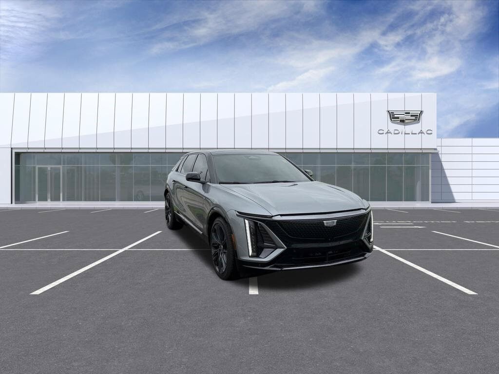 2024 Cadillac LYRIQ — photo 1 of 7