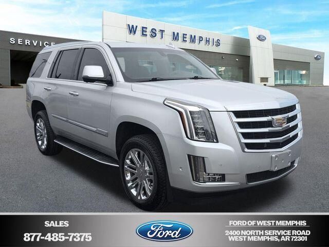 2020 Cadillac Escalade Standard — photo 1 of 13