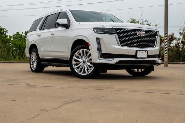 2022 Cadillac Escalade Luxury