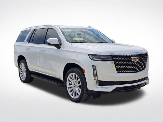 2024 Cadillac Escalade Luxury — photo 1 of 26