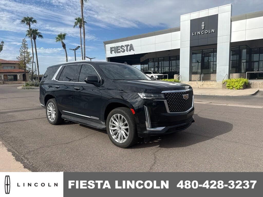2022 Cadillac Escalade Premium Luxury — photo 1 of 1