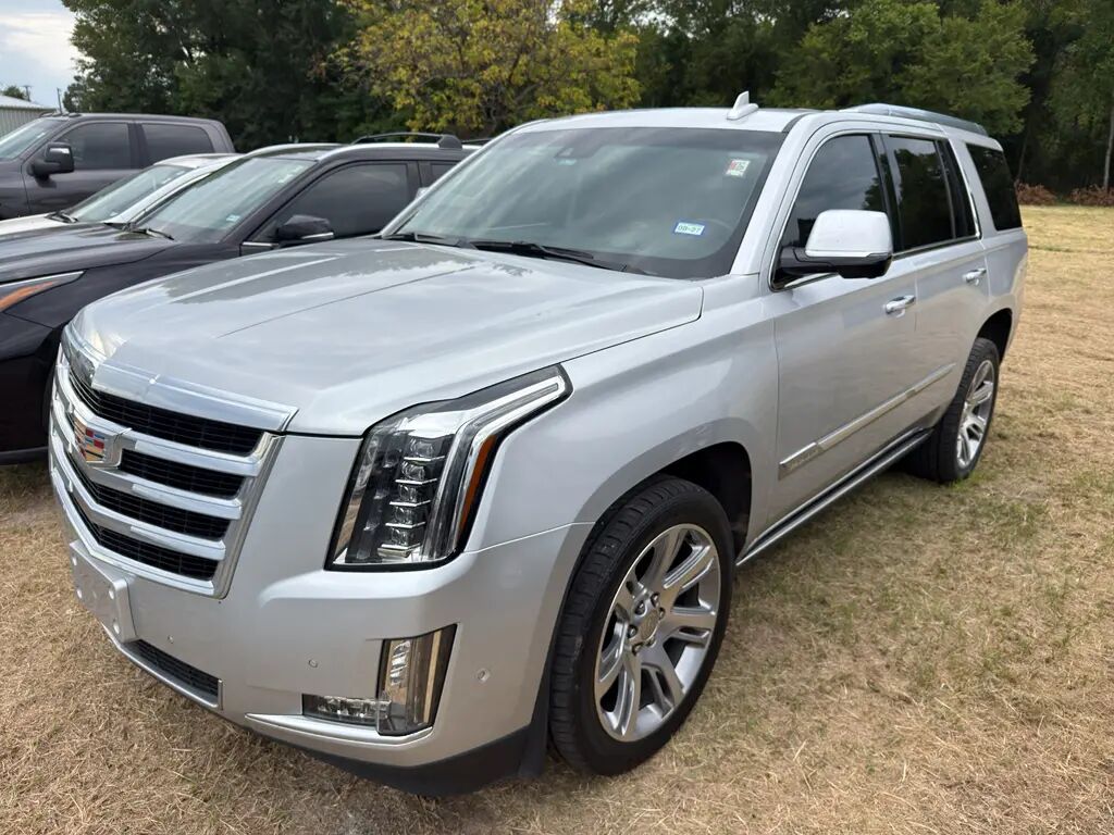 2020 Cadillac Escalade Premium Luxury — photo 1 of 2