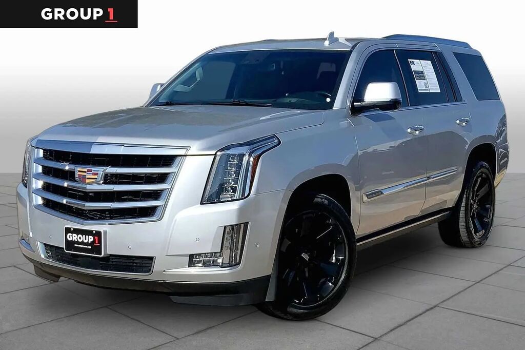 2020 Cadillac Escalade Premium Luxury — photo 1 of 13