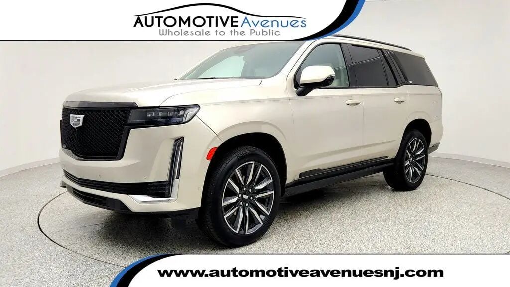 2021 Cadillac Escalade Sport Platinum — photo 1 of 7