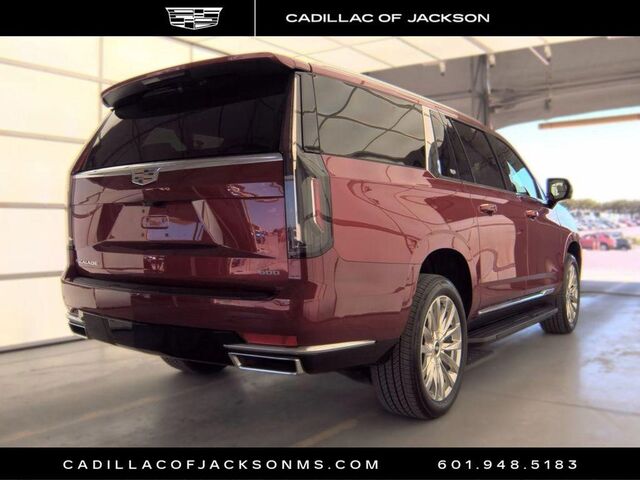 2023 Cadillac Escalade ESV — photo 1 of 3