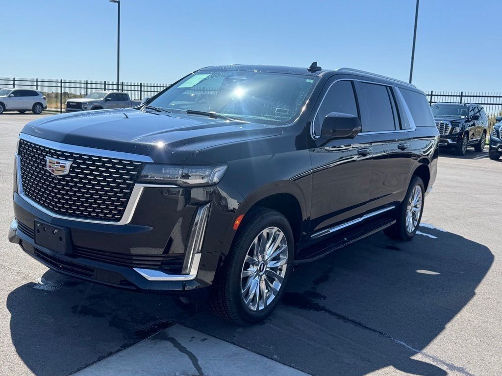 2022 Cadillac Escalade ESV — photo 1 of 7