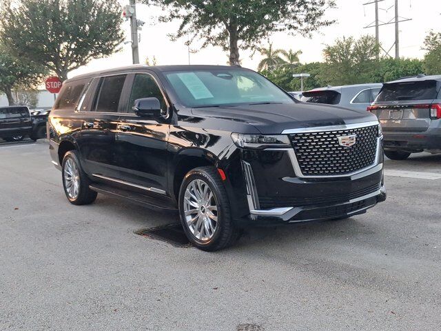 2022 Cadillac Escalade ESV Premium