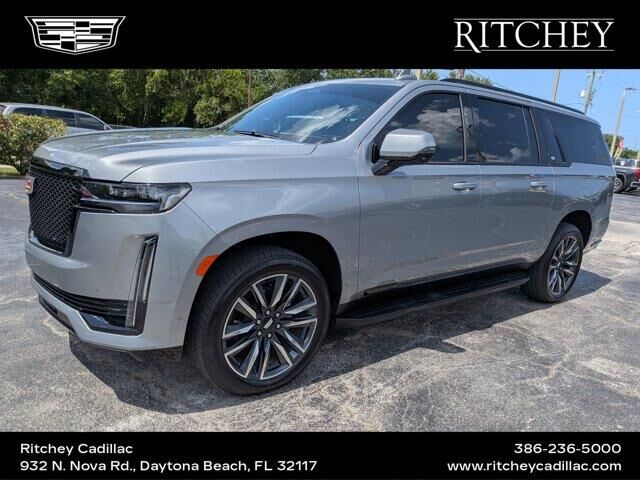 2024 Cadillac Escalade ESV Sport — photo 1 of 13