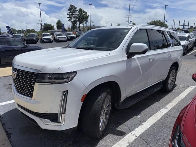 2022 Cadillac Escalade Luxury — photo 1 of 12