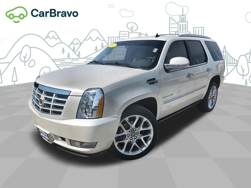 2013 Cadillac Escalade Luxury — photo 1 of 6