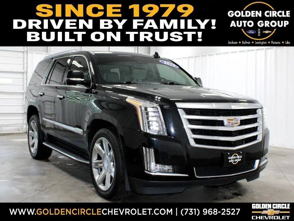 2019 Cadillac Escalade Luxury — photo 1 of 10