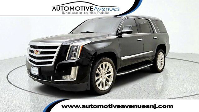 2019 Cadillac Escalade Luxury — photo 1 of 1