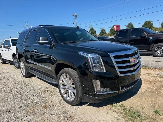 2018 Cadillac Escalade Luxury