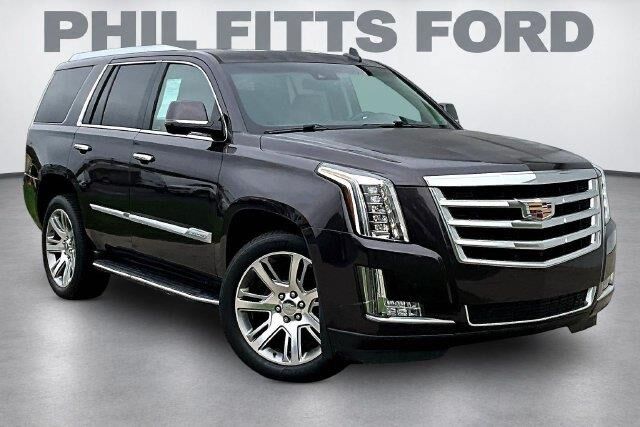 2016 Cadillac Escalade Luxury Collection