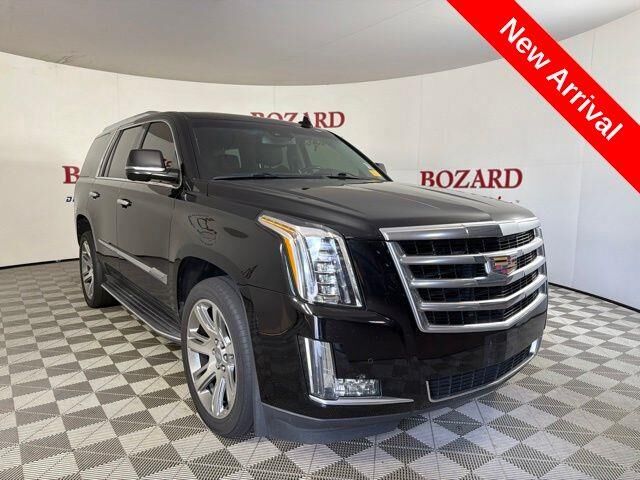 2016 Cadillac Escalade Luxury Collection — photo 1 of 11