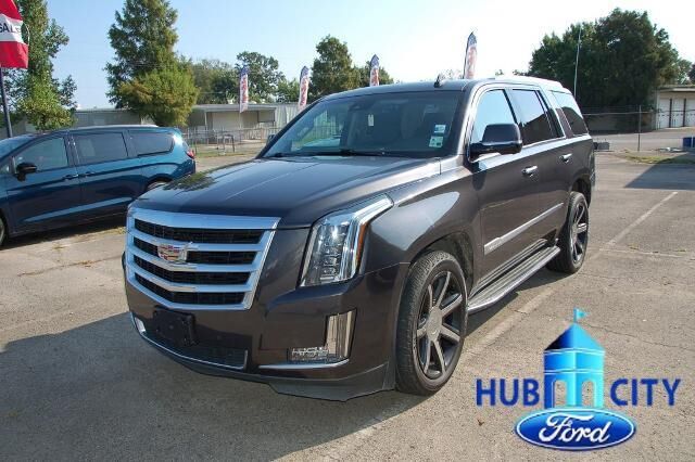 2016 Cadillac Escalade Luxury Collection