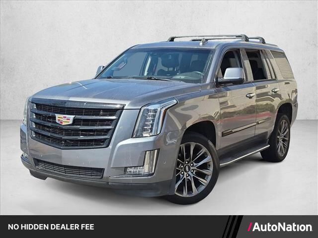 2020 Cadillac Escalade Luxury — photo 1 of 13
