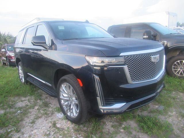 2023 Cadillac Escalade Premium Luxury — photo 1 of 26