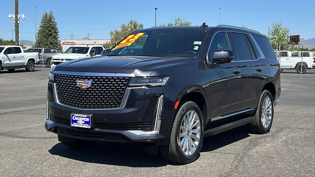 2023 Cadillac Escalade Premium Luxury — photo 1 of 13