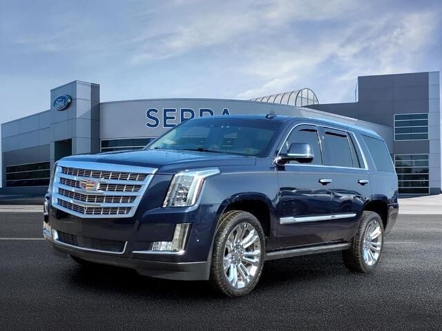 2019 Cadillac Escalade Premium Luxury — photo 1 of 26