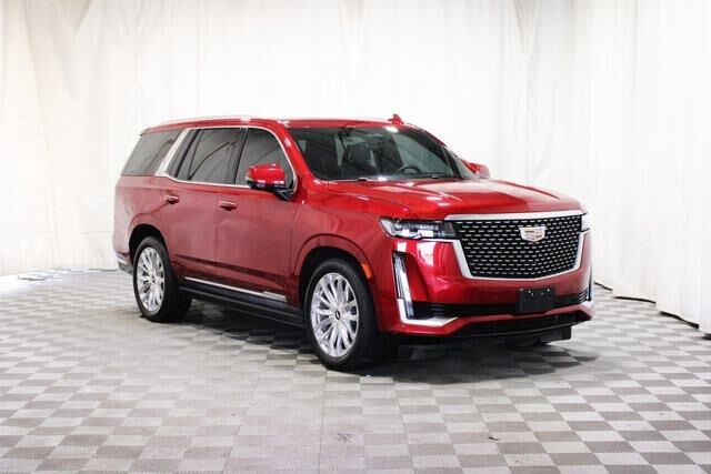 2024 Cadillac Escalade Premium Luxury — photo 1 of 13