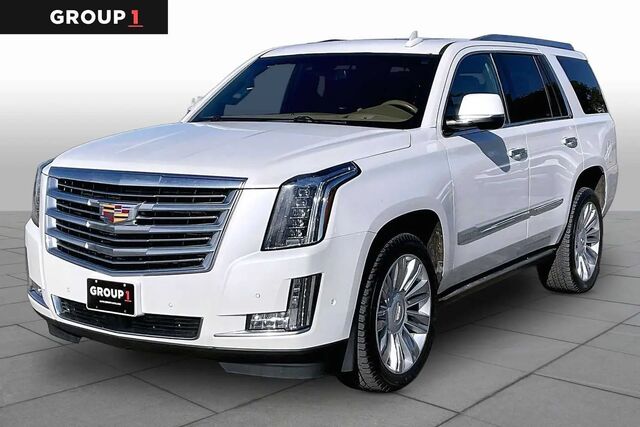 2017 Cadillac Escalade Platinum
