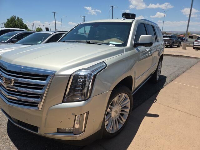 2017 Cadillac Escalade Platinum