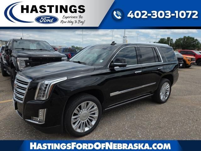 2017 Cadillac Escalade Platinum