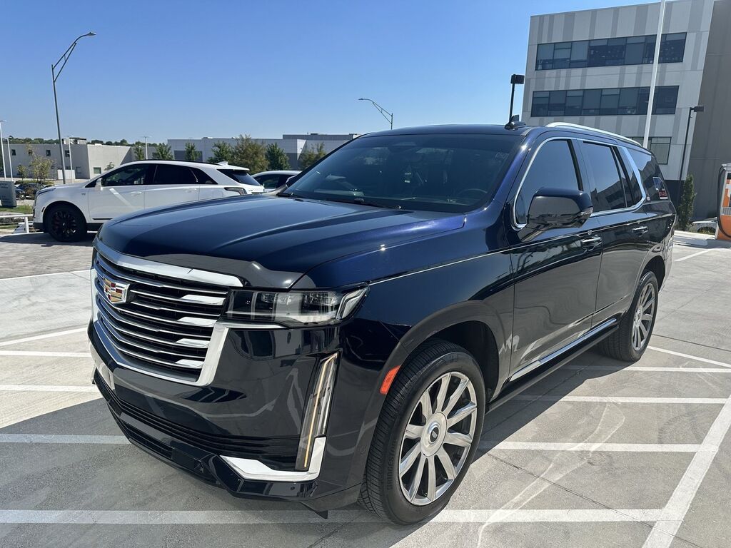 2023 Cadillac Escalade — photo 1 of 7