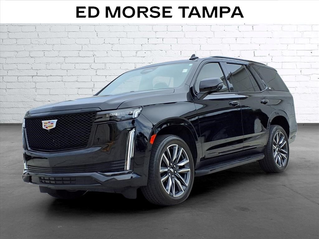 2024 Cadillac Escalade — photo 1 of 7