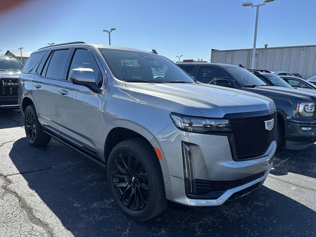 2024 Cadillac Escalade — photo 1 of 7