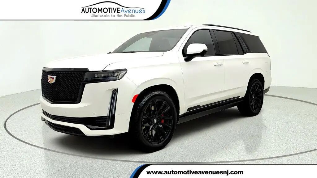 2022 Cadillac Escalade Sport — photo 1 of 26