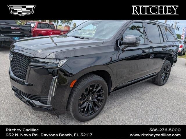 2023 Cadillac Escalade Sport — photo 1 of 13