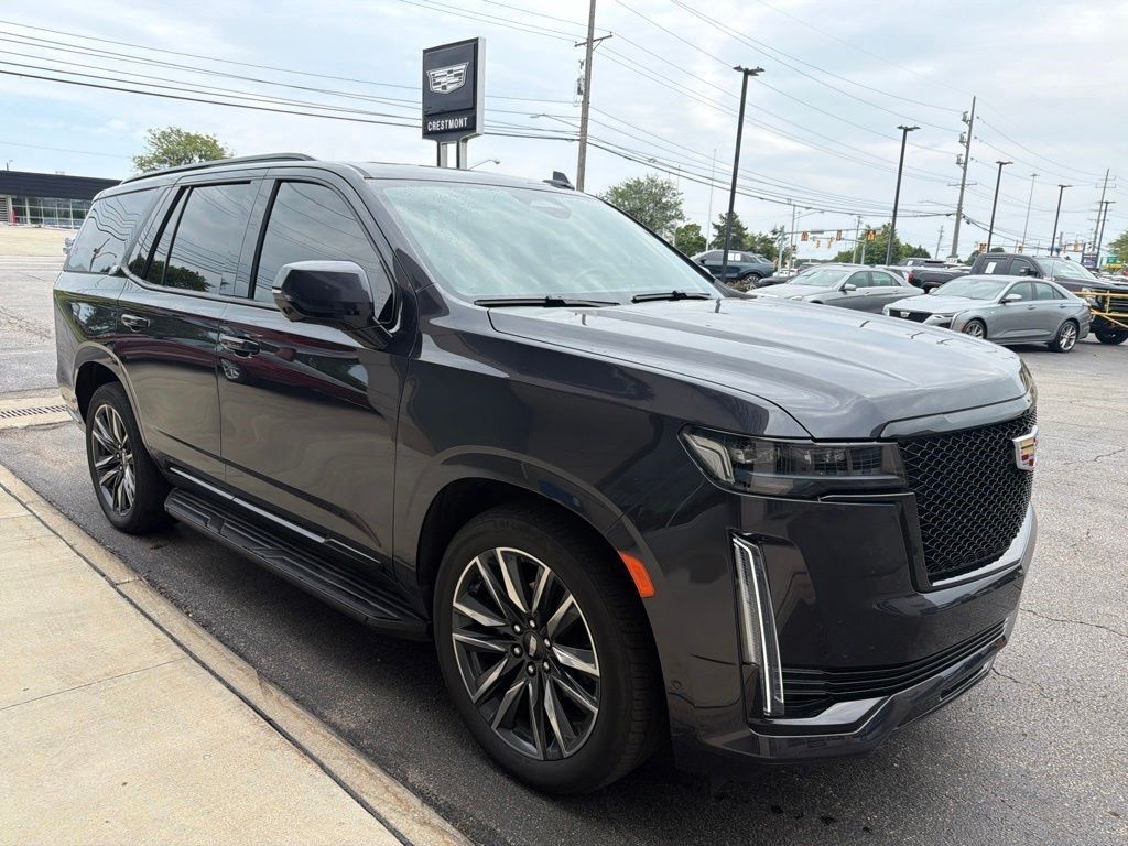 2024 Cadillac Escalade — photo 1 of 7